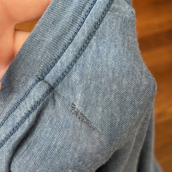 Wildfox Red Wine & Blue T Shirt - Picture 5 of 5